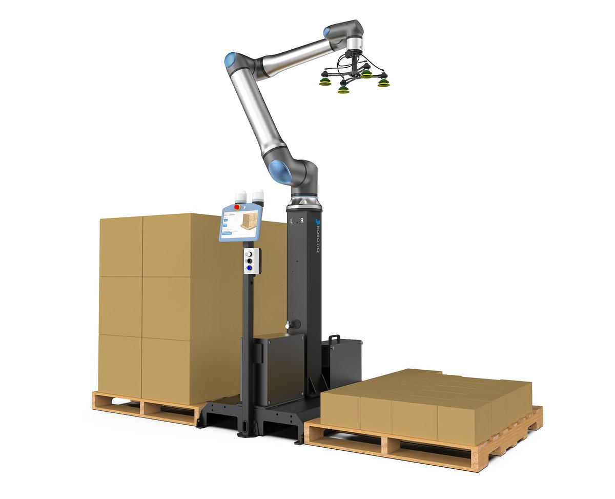 Cobot palletizing boxes on a skid